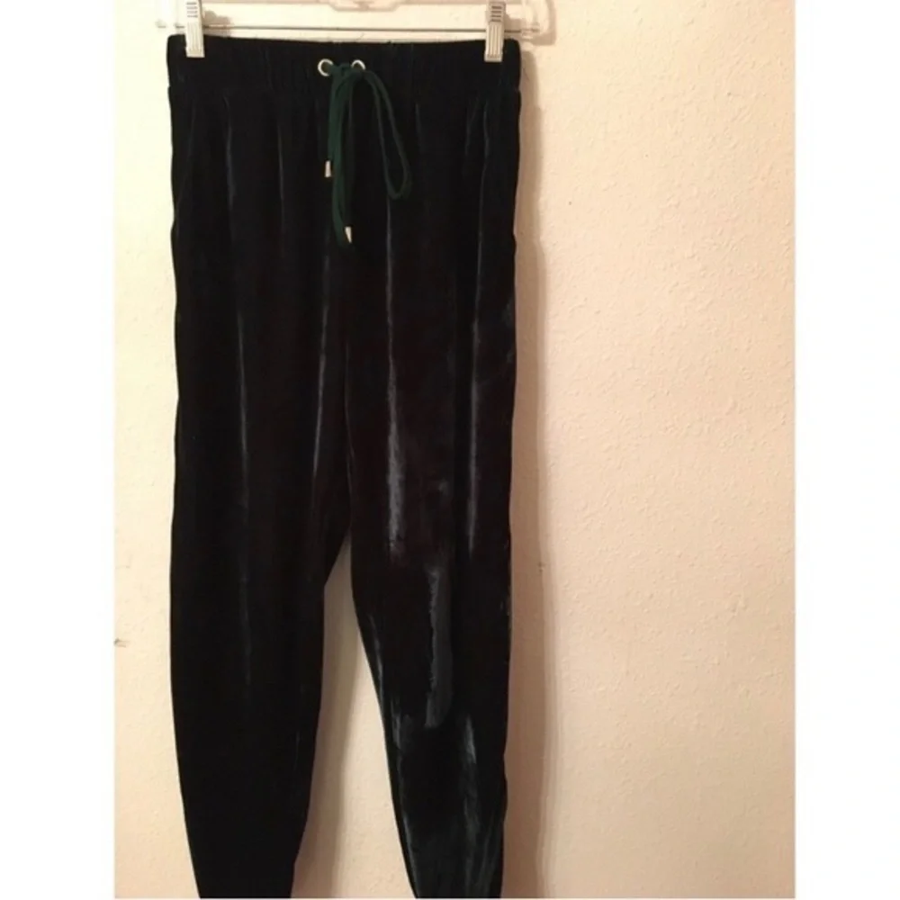 L’ATISTE deep green velvet joggers NWOT